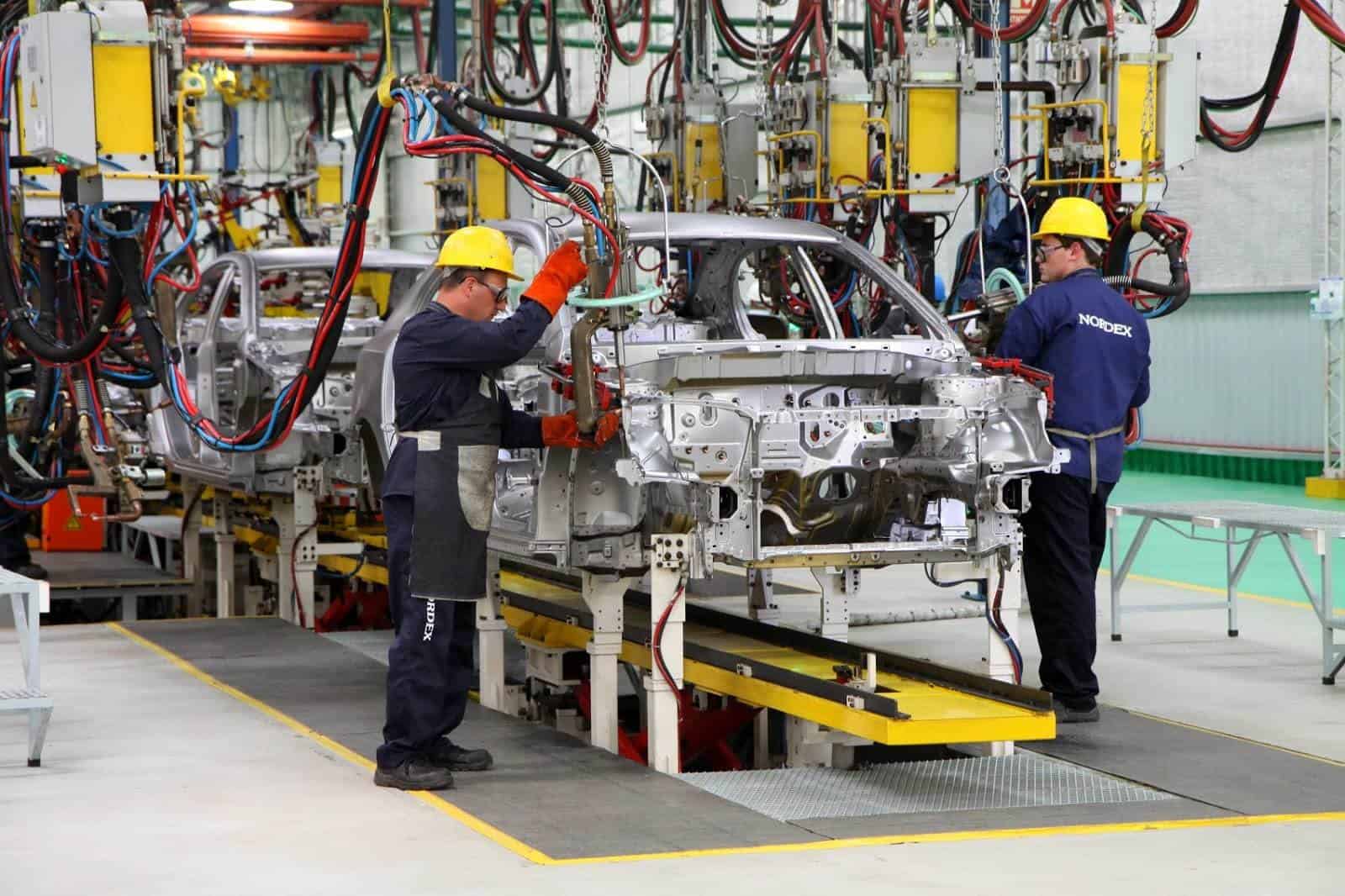 Industria automotriz seguirá operando pese a confinamiento - Líder  Empresarial