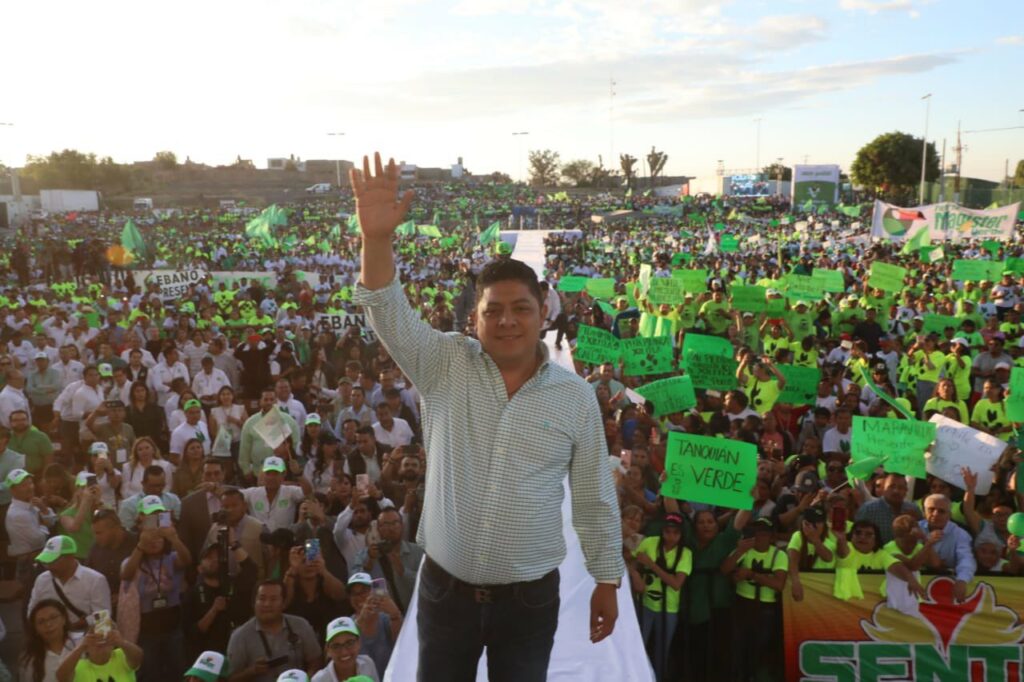 Gallardo celebró triunfo electoral