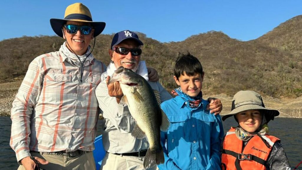 Pepe de la Mora y familia - Pesca deportiva